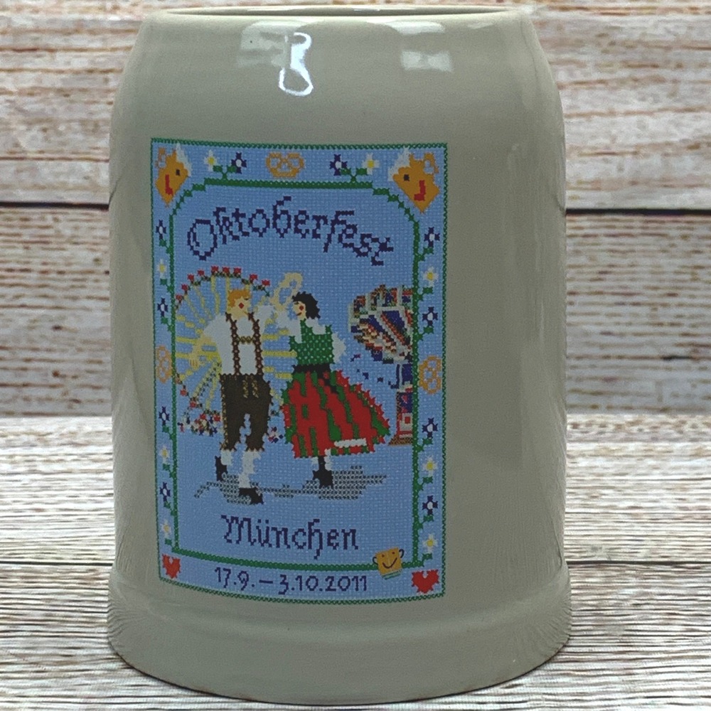 Oktoberfest Munchen Ceramic Stein Mug 2011 Vintage German Beer Festival